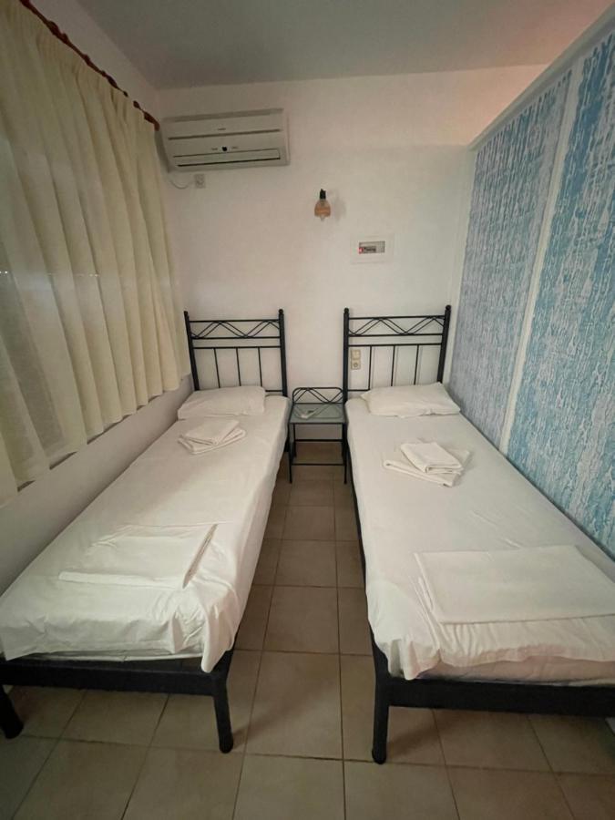 Niriides Rooms Elafonissos Esterno foto
