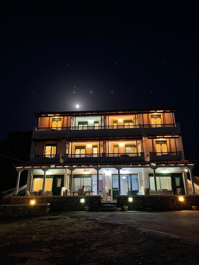Niriides Rooms Elafonissos Esterno foto