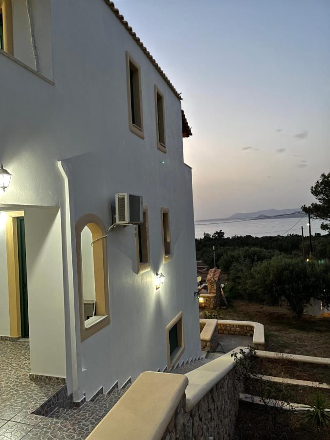 Niriides Rooms Elafonissos Esterno foto